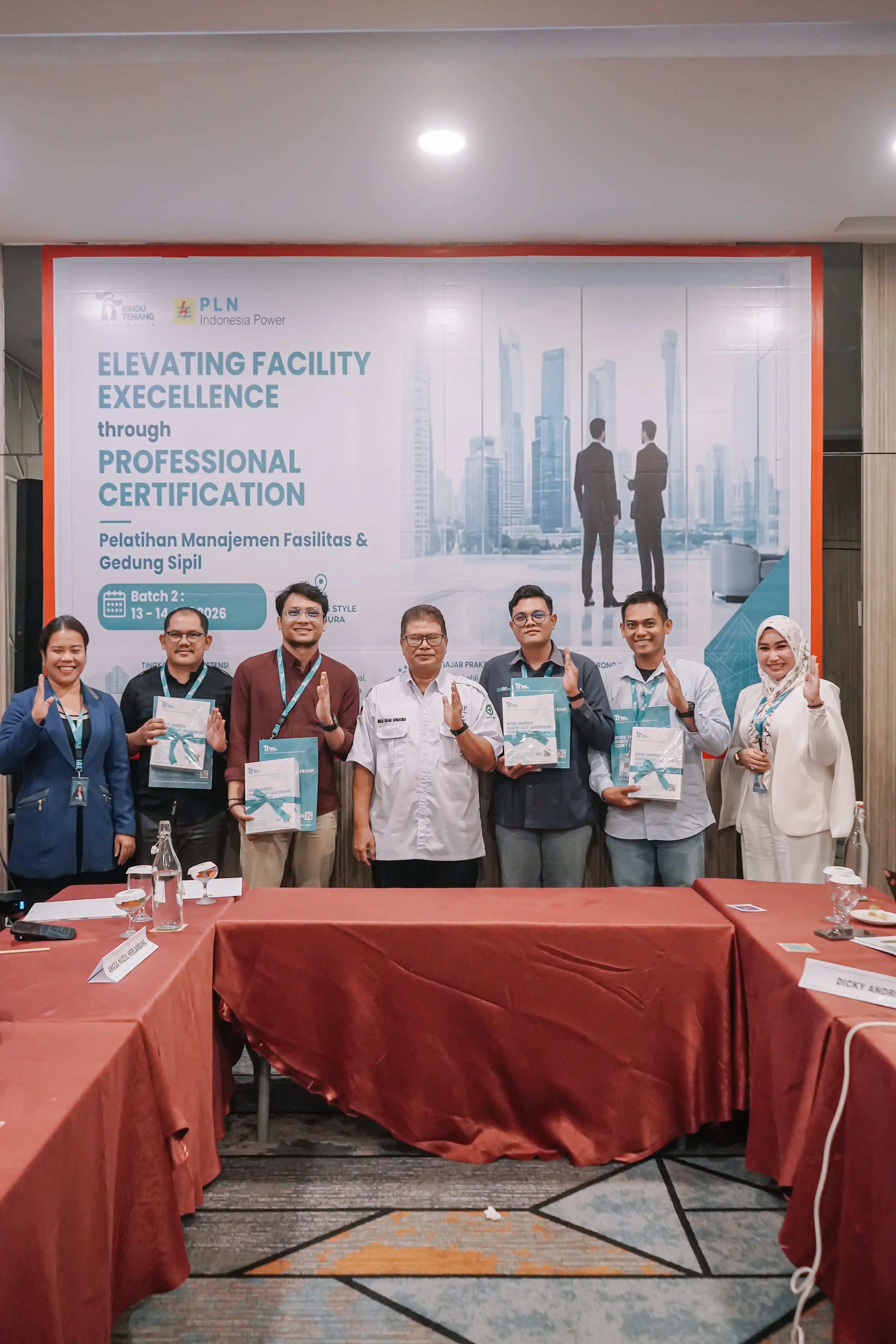 Bersama Para Peserta Pelatihan Manajemen Fasilitas & Gedung Sipil Batch 2